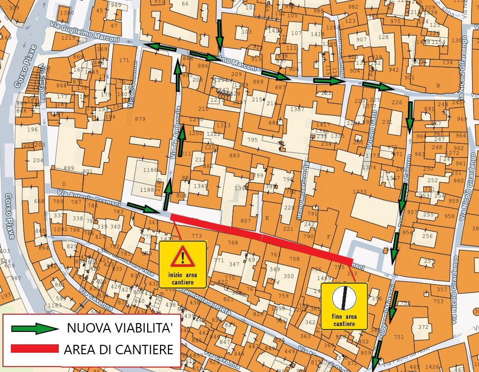 Lavori per ripristino porfido in via Gramsci
