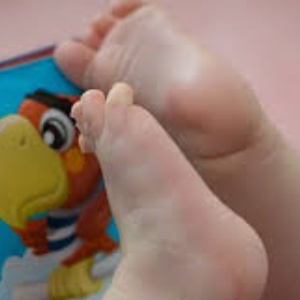 CORSO DI MASSAGGIO INFANTILE per bimbi 0 - 6 mesi